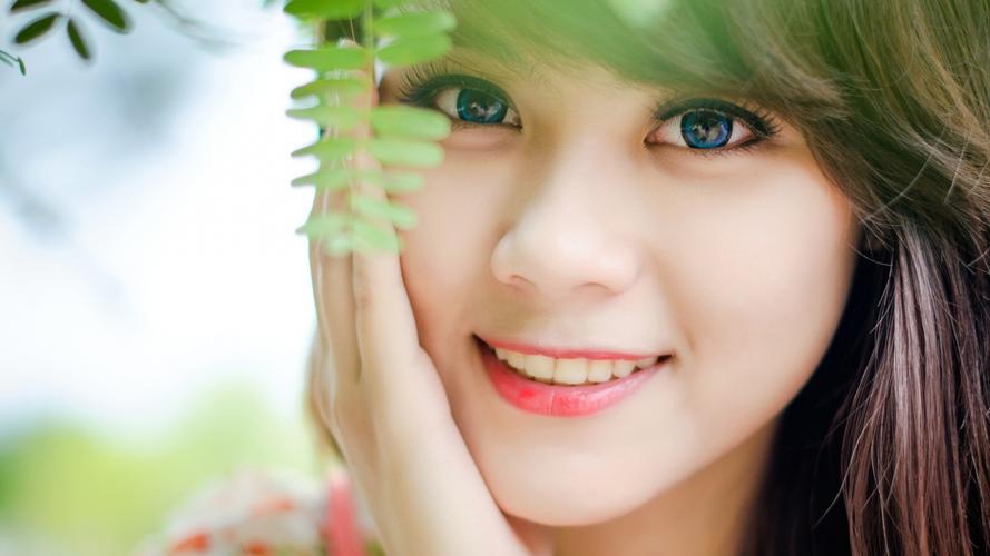 铁路隧道里的坚守：高温天穿秋裤，日行万步护通行安全